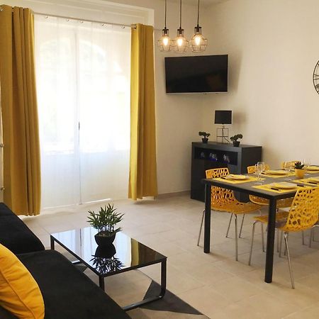 Appartement Lumea 80 M2 Climatise Parking Proche Sanctuaires Lourdes Rum bild